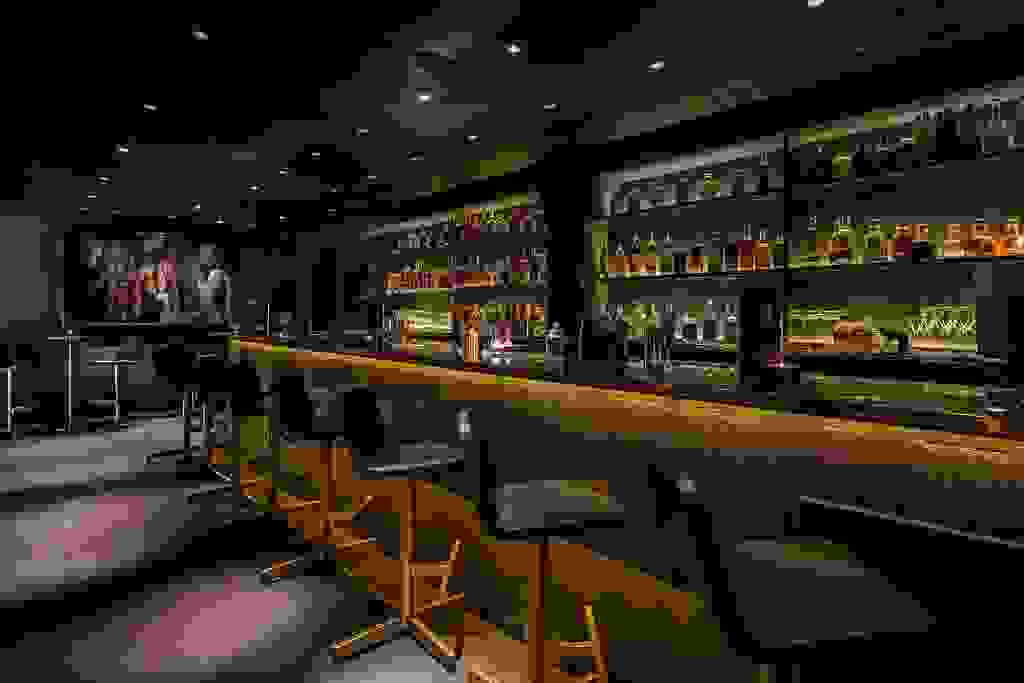 Irusu Lounge Bar