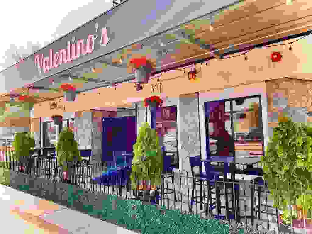 Valentinos Bar