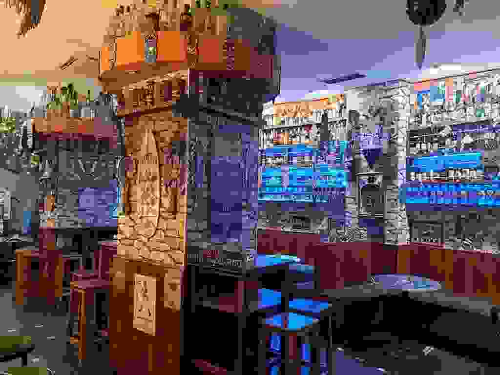 Ronerìa Tiki Domingo Bar