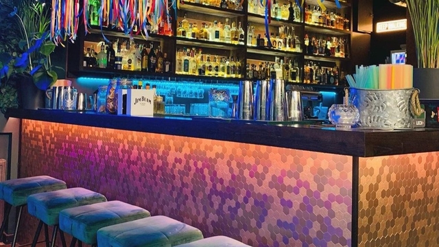 El Mariachi Tequila Bar & Club Logo